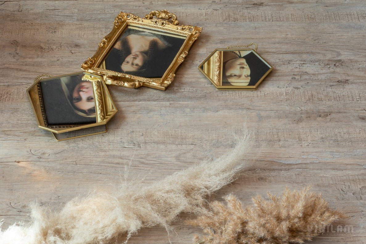 Кварцвиниловая плитка Vinilam замковая Click Дуб Росток 66777 1220×181×3,7 фото в интерьере