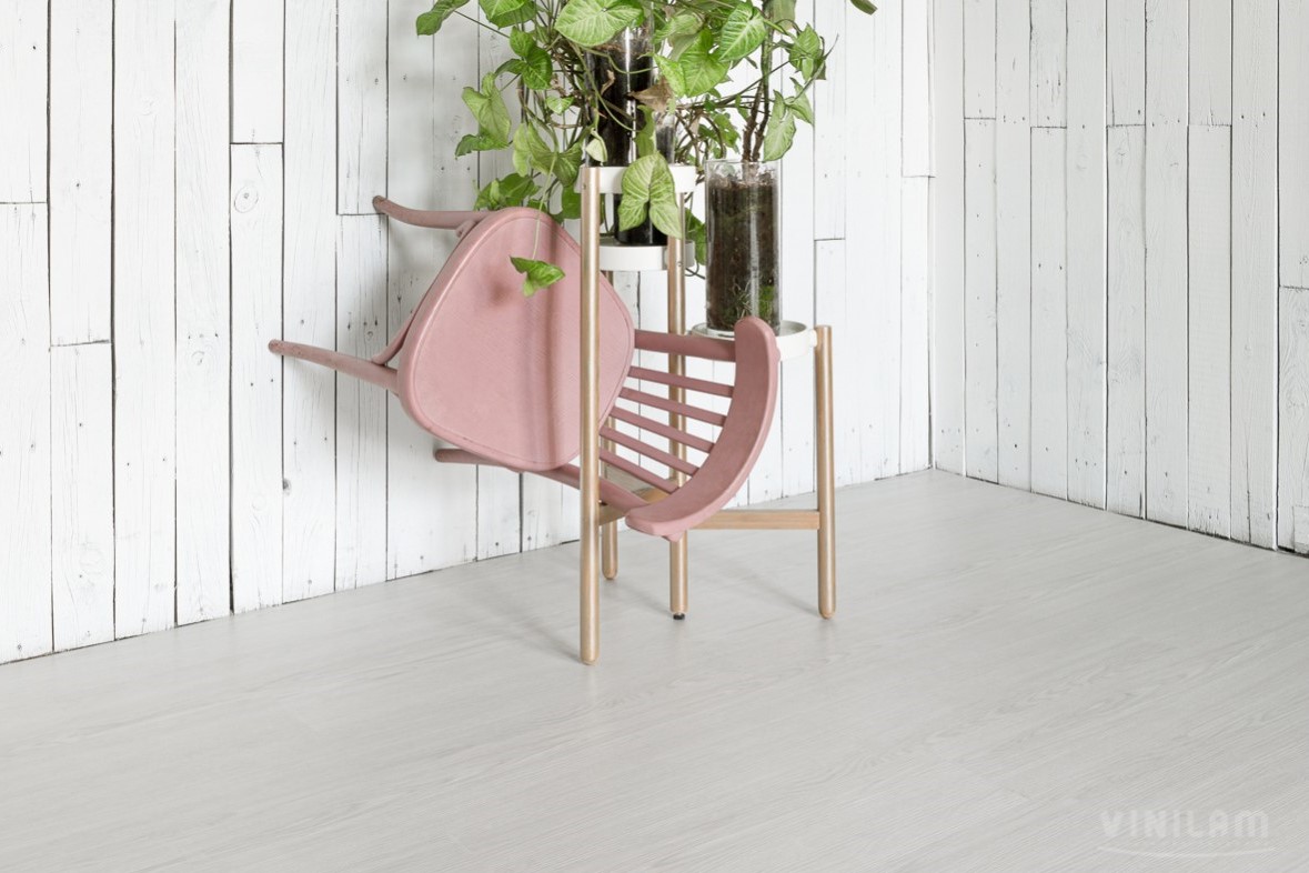 Кварцвиниловая плитка Vinilam клеевая Glue Дуб Гюстров 10675 1228×188×2,5 фото в интерьере