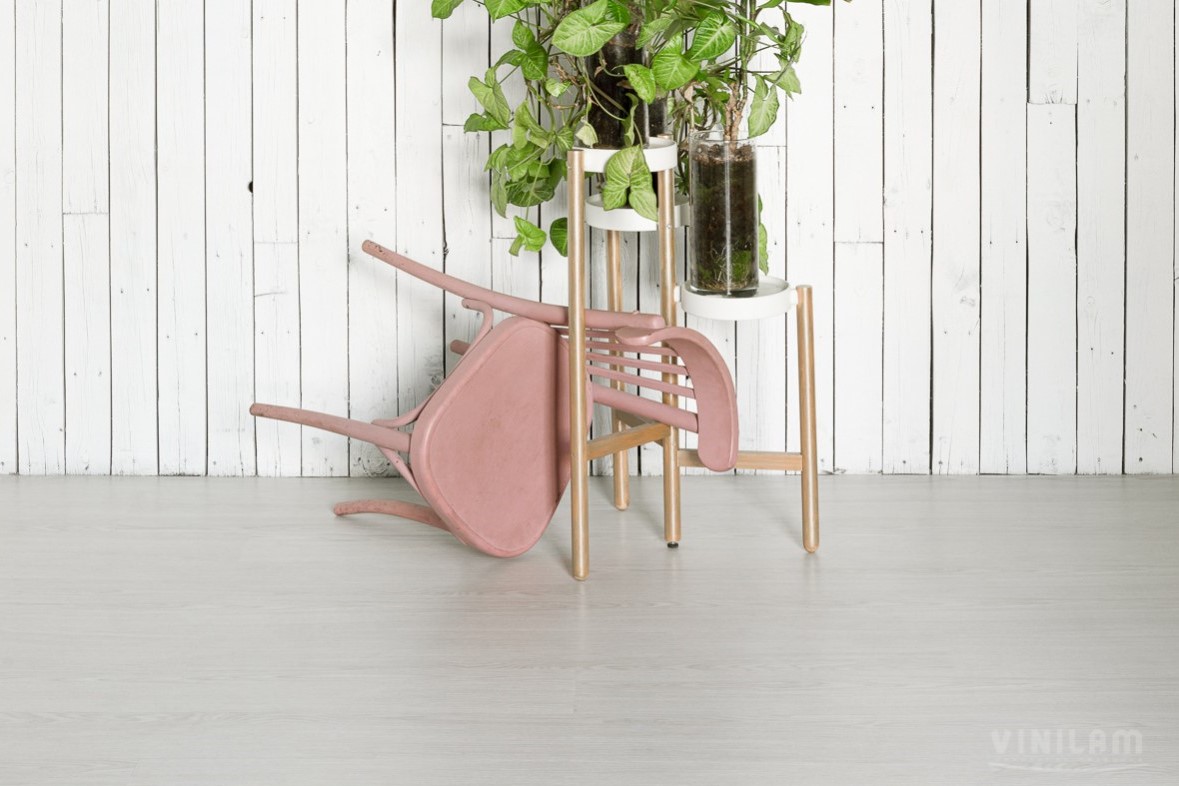 Кварцвиниловая плитка Vinilam клеевая Glue Дуб Гюстров 10675 1228×188×2,5 фото в интерьере