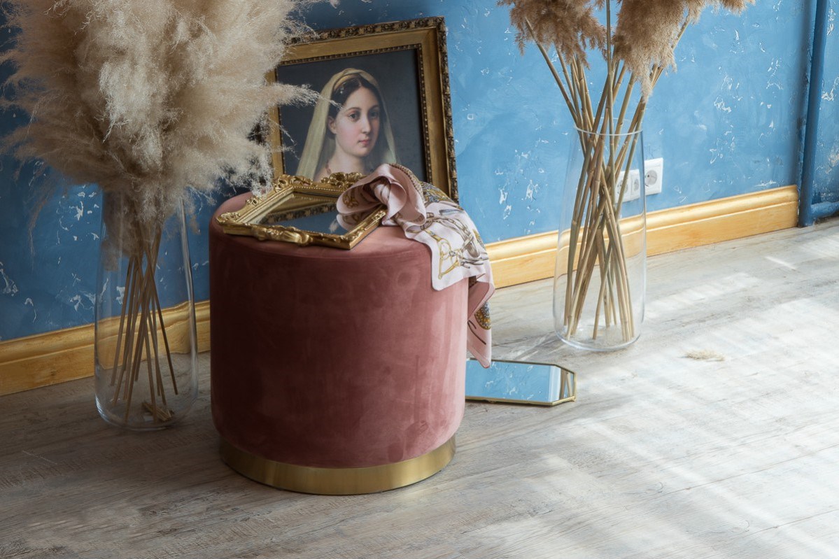 Кварцвиниловая плитка Vinilam клеевая Glue Дуб Росток 66777 1228×188×2,5 фото в интерьере