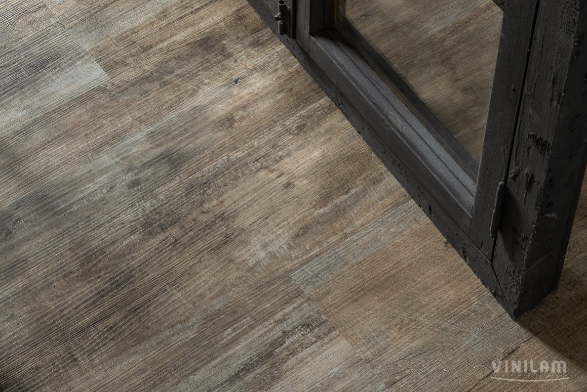 Кварцвиниловая плитка Vinilam клеевая Glue Дуб Потсдам 61613 1228×188×2,5 фото в интерьере