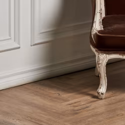 Кварцвиниловый SPC ламинат Vinilam Parquet Herringbone Паркет Северный IS11133 венгерская елка 720×120×6,5