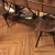 Кварцвиниловый SPC ламинат Vinilam Parquet Herringbone Паркет Де Вилль IS11210 венгерская елка 720×120×6,5 фото в интерьере