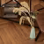 Кварцвиниловый SPC ламинат Vinilam Parquet Herringbone Паркет Де Вилль IS11210 венгерская елка 720×120×6,5 фото в интерьере