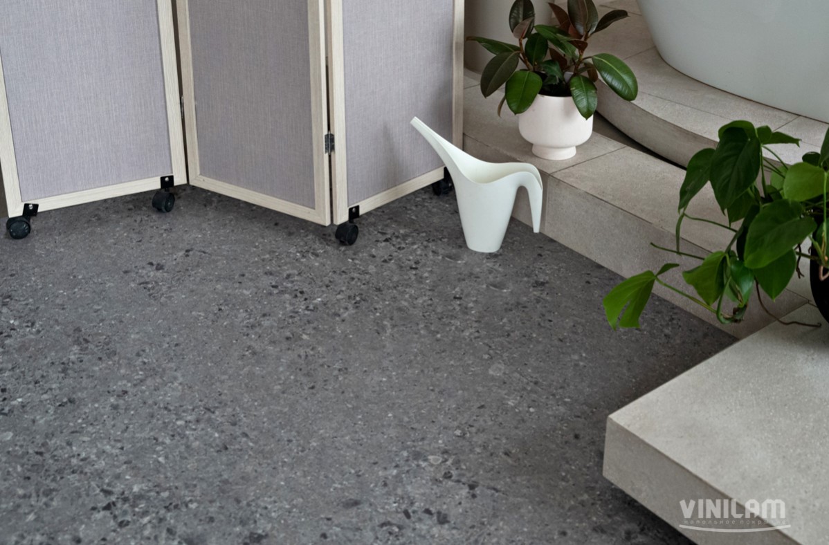 Кварцвиниловый SPC ламинат Vinilam Ceramo Stone Терраццо 71613 940×470×6 фото в интерьере