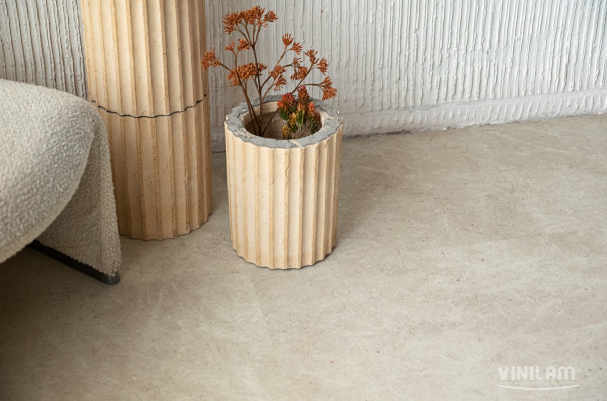 Кварцвиниловая плитка Vinilam клеевая Ceramo Stone Glue Тихая Бухта 71612 950×475×2,5 фото в интерьере
