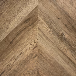 Кварцвиниловый SPC ламинат Vinilam Parquet Chevron Шеврон Нормандия RI153610CL4 французская елка 1293×305×8,5