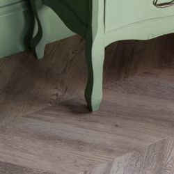 Кварцвиниловый SPC ламинат Vinilam Parquet Chevron Шеврон Шампань RI153616CL4 французская елка 1293×305×8,5