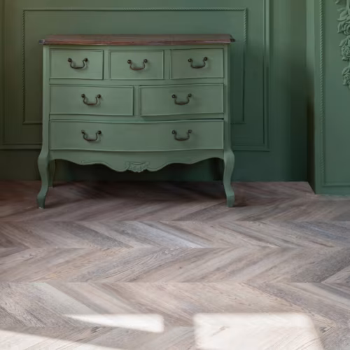 Кварцвиниловый SPC ламинат Vinilam Parquet Chevron Шеврон Шампань RI153616CL4 французская елка 1293×305×8,5