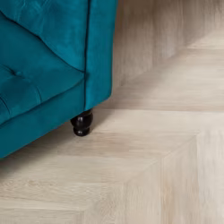 Кварцвиниловый SPC ламинат Vinilam Parquet Chevron Шеврон Сезар RI4445118CL4 французская елка 1293×305×8,5