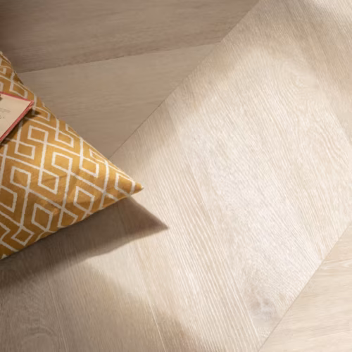Кварцвиниловый SPC ламинат Vinilam Parquet Chevron Шеврон Сезар RI4445118CL4 французская елка 1293×305×8,5