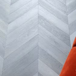 Кварцвиниловый SPC ламинат Vinilam Parquet Chevron Шеврон Легран RI444515CL4 французская елка 1293×305×8,5