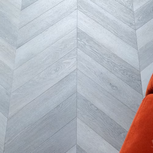 Кварцвиниловый SPC ламинат Vinilam Parquet Chevron Шеврон Легран RI444515CL4 французская елка 1293×305×8,5