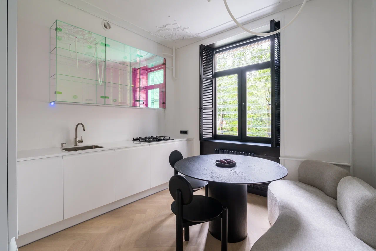 Композитная паркетная доска Quartz Parquet Елка Дуб испанский 33-404 венгерская елка 635×127×5 фото в интерьере