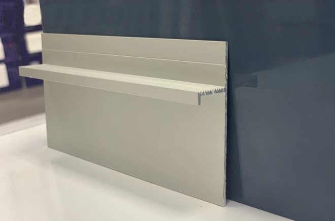 Плинтус алюминиевый теневой Modern Decor серебро матовое 2000×80×15