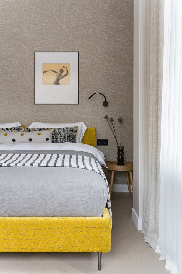 Композитная паркетная доска Quartz Parquet Елка Дуб песочный 33-408 венгерская елка 635×127×5 фото в интерьере