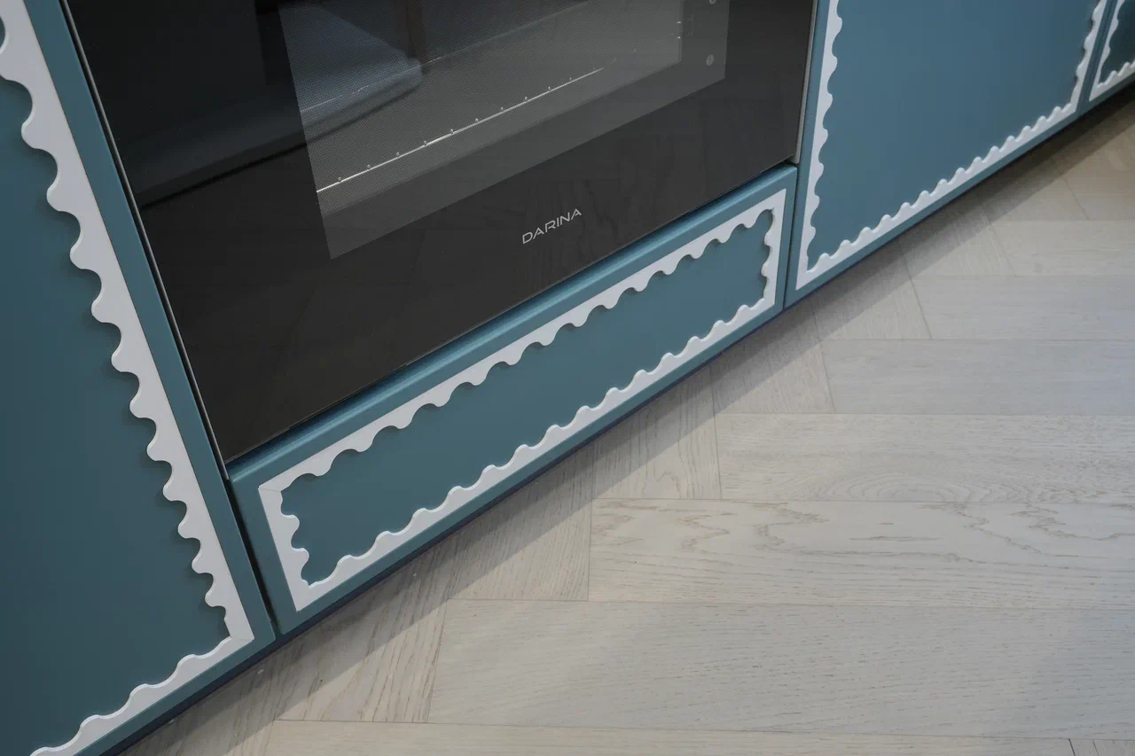 Композитная паркетная доска Quartz Parquet Елка Дуб песочный 33-408 венгерская елка 635×127×5 фото в интерьере