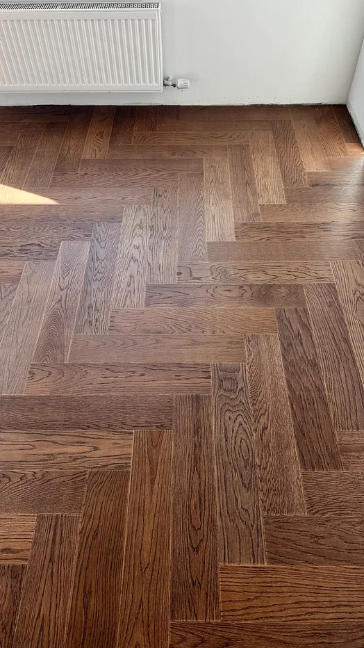 Композитная паркетная доска Quartz Parquet Елка Дуб брауни 33-413 венгерская елка 635×127×5