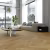 Композитная паркетная доска Quartz Parquet Елка Дуб медовый раф 33-463 венгерская елка 635×127×5 фото в интерьере
