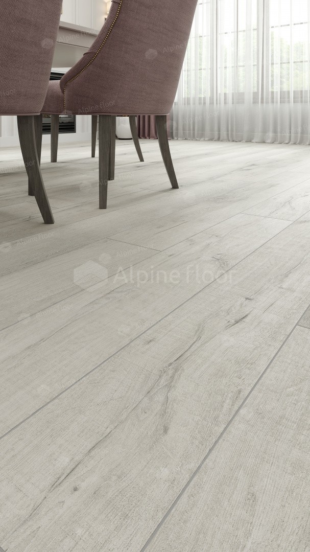 Кварцвиниловый SPC ламинат Alpine Floor Premium XL Дуб Слоновая кость ECO 7-17 1220×183×8 фото в интерьере