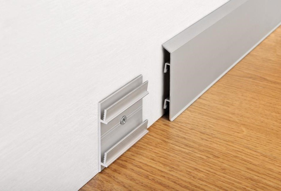 Плинтус алюминиевый Modern Decor серебро матовое 2950×70×10