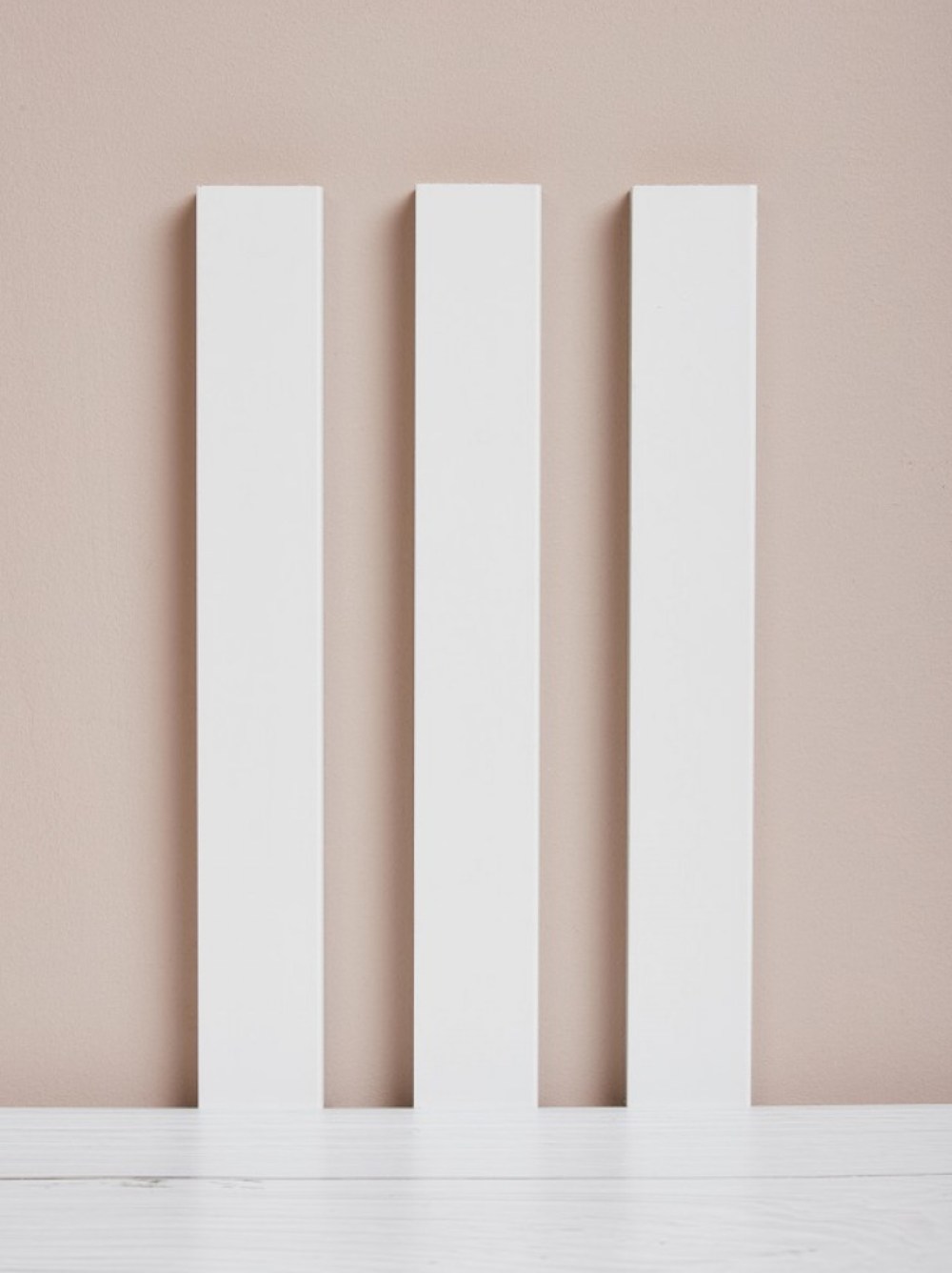 Рейка декоративная Ликорн светло-серая 2800×40×16