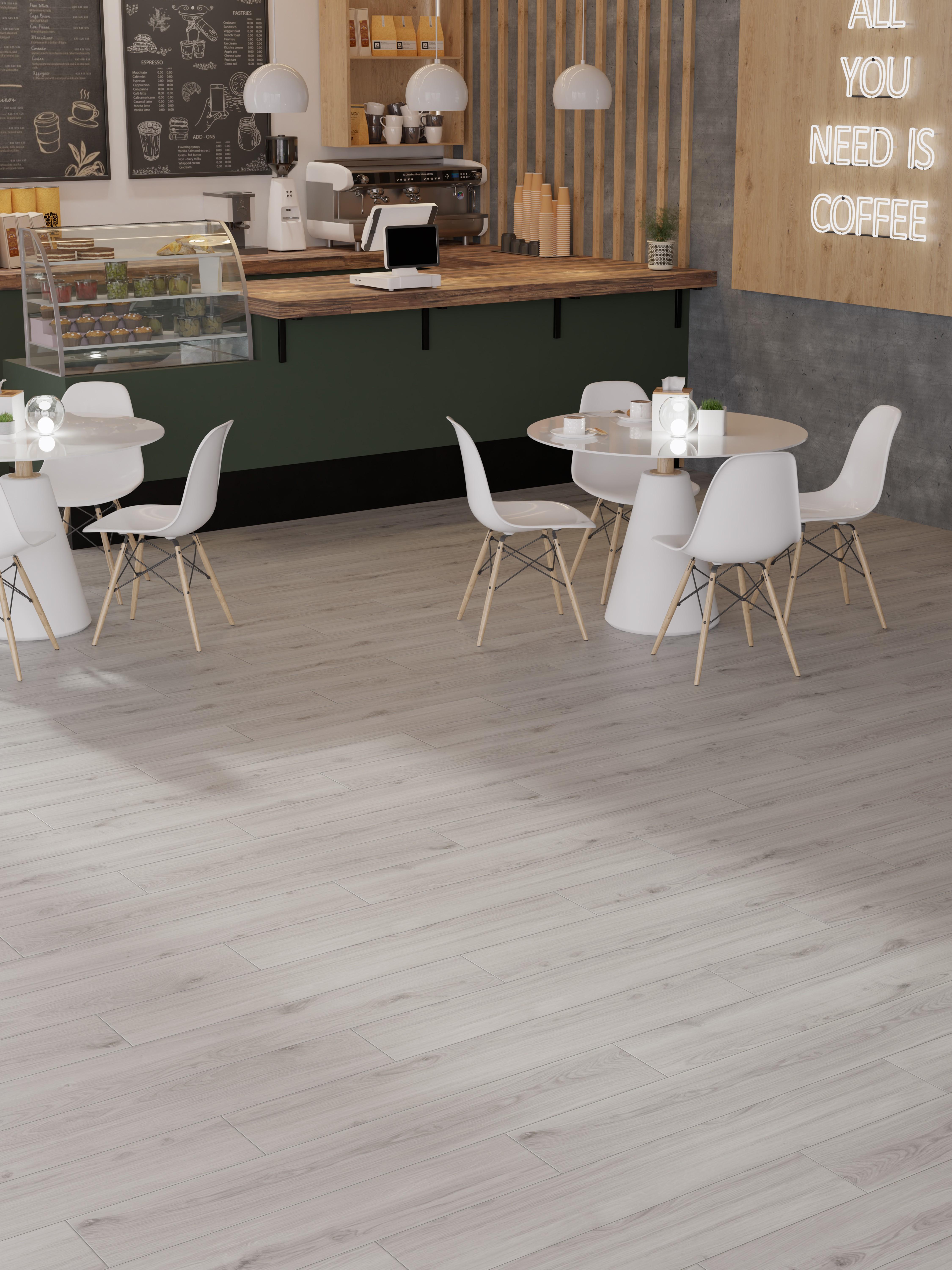 Ламинат Egger Pro Classic 8/33 Aqua+ Дуб Метико бежевый EPL216 1292×193×8 фото в интерьере