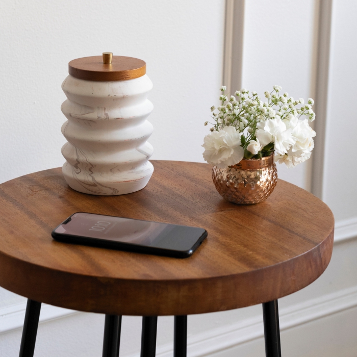 Масло для дерева TimberCare Wood Stain цвет Шоколад 350026 шелковисто-матовое 0,75 л фото в интерьере