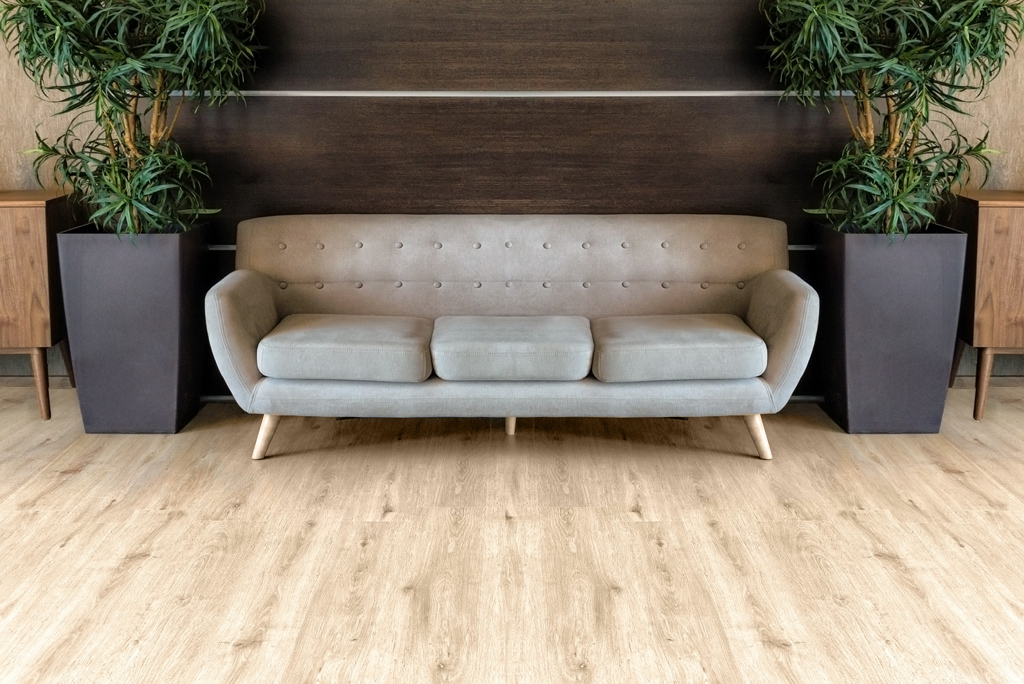 Кварцвиниловый SPC ламинат Alpine Floor Classic Light Дуб Ваниль ECO 106-22 MC 1220×183×3,5 фото в интерьере