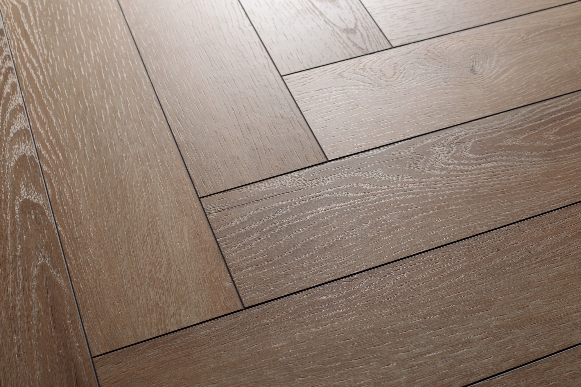 Кварцвиниловый SPC ламинат Aquafloor Parquet Plus AF6019PQ венгерская елка 720×120×7