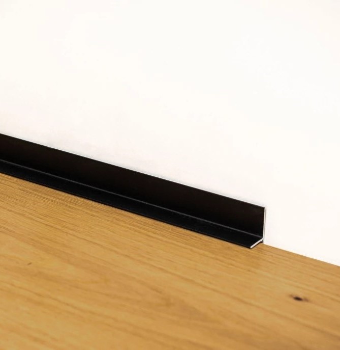 Микроплинтус алюминиевый Modern Decor черный 2000×10×18