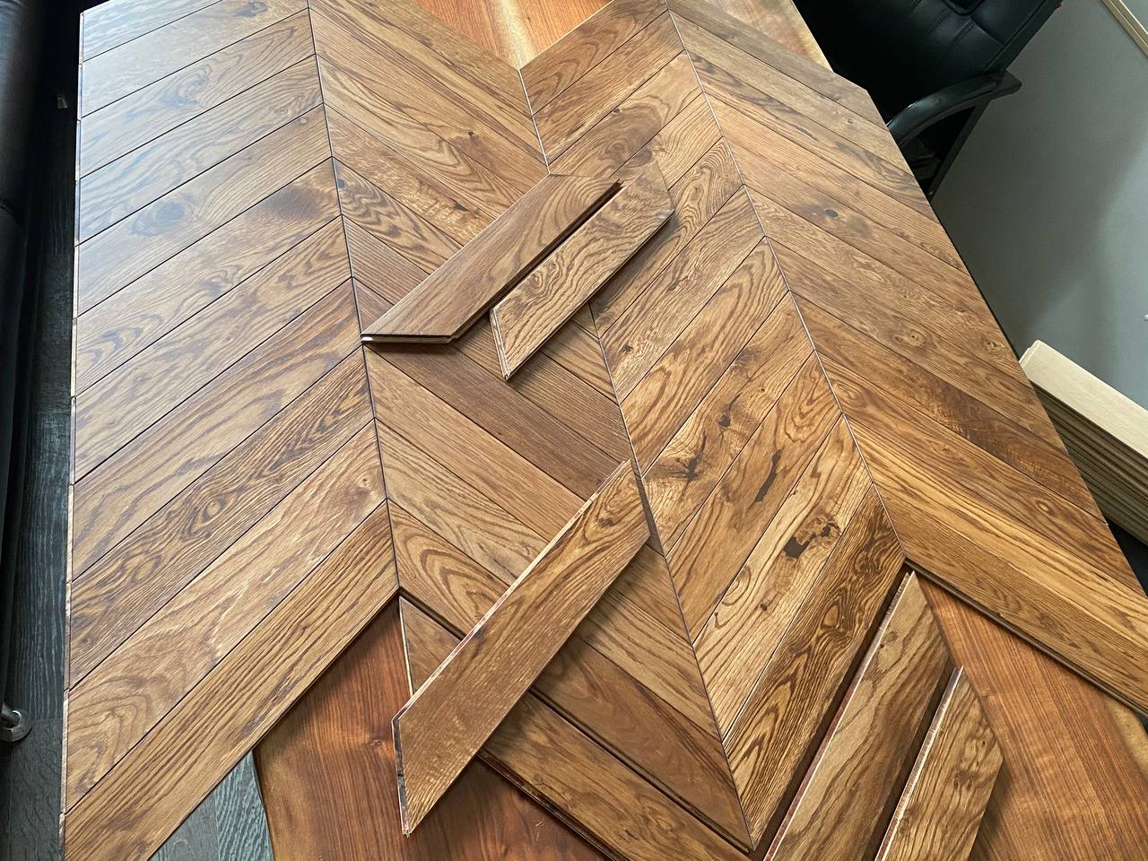 Инженерная доска Eparket Дуб Nut рустик лак французская елка 510×90×15