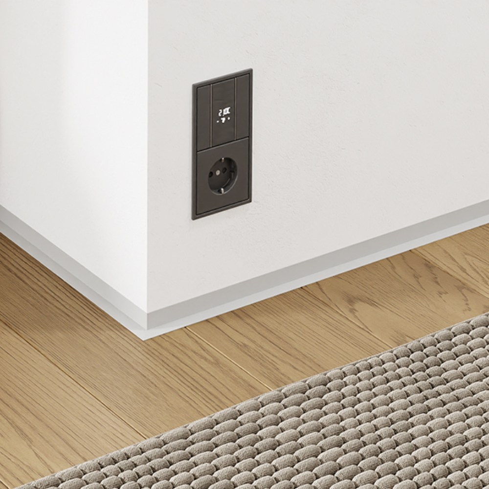 Микроплинтус алюминиевый Modern Decor RAL 7047 Серый Телегрей 4 20-03-01 2500×19×16