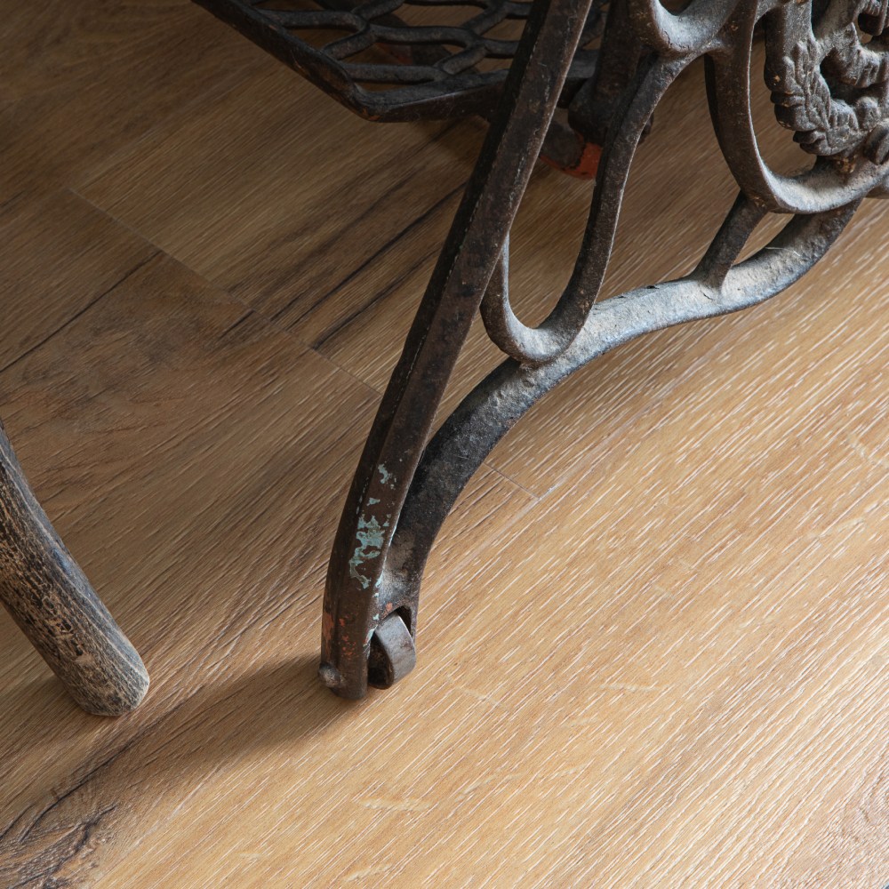 Кварцвиниловый SPC ламинат Vinilam Cork Premium Дуб Кадис 33037 1220×225×8