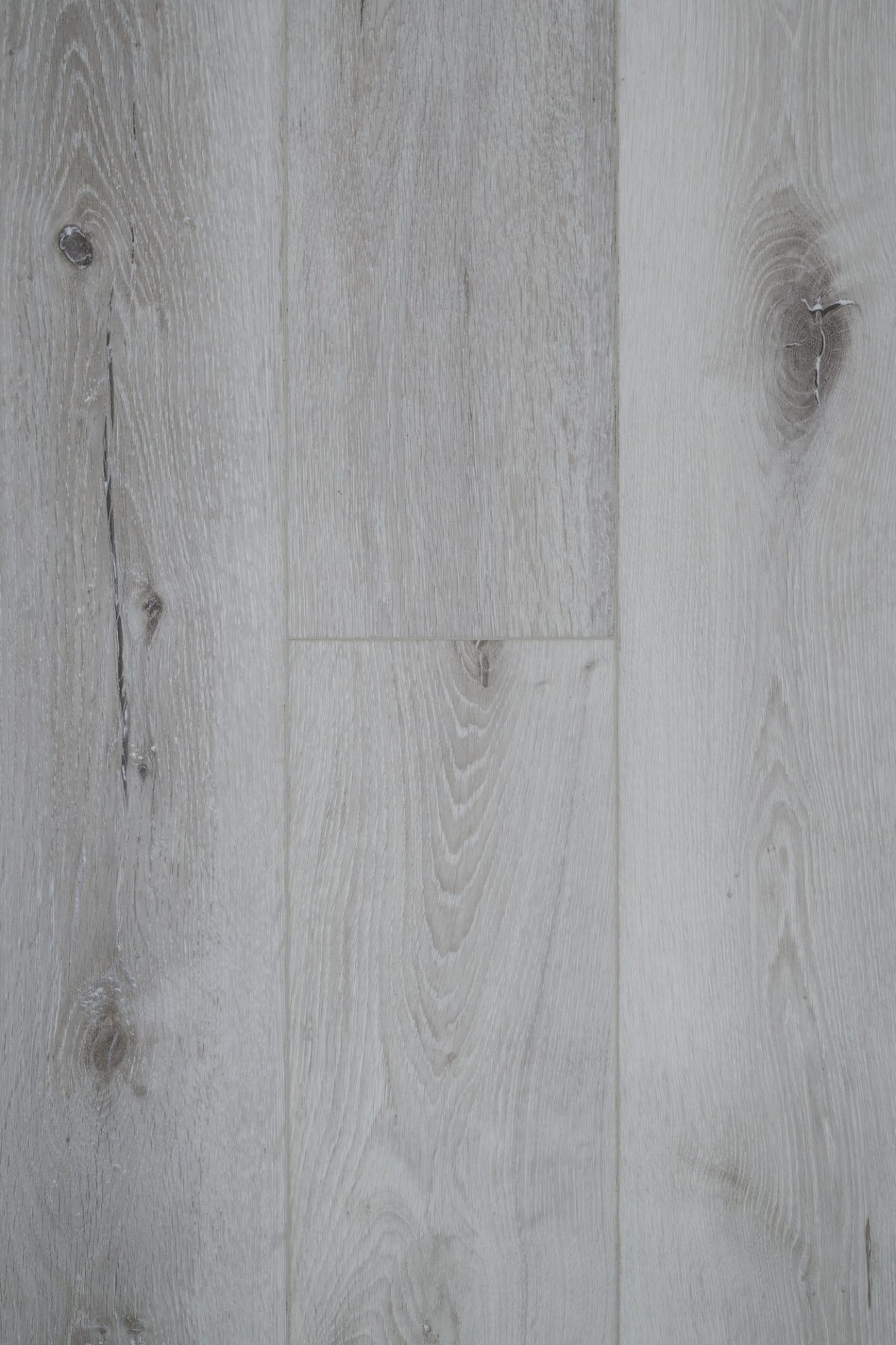 Кварцвиниловый SPC ламинат Damy Floor Family Дуб Классический Серый Classic Gray Oak T7020-2 1220×180×4