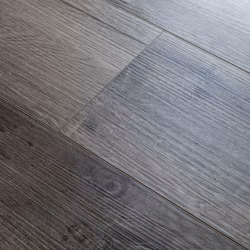 Кварцвиниловый SPC ламинат Damy Floor Family Дуб Изысканный JC8271-7 1220×180×4