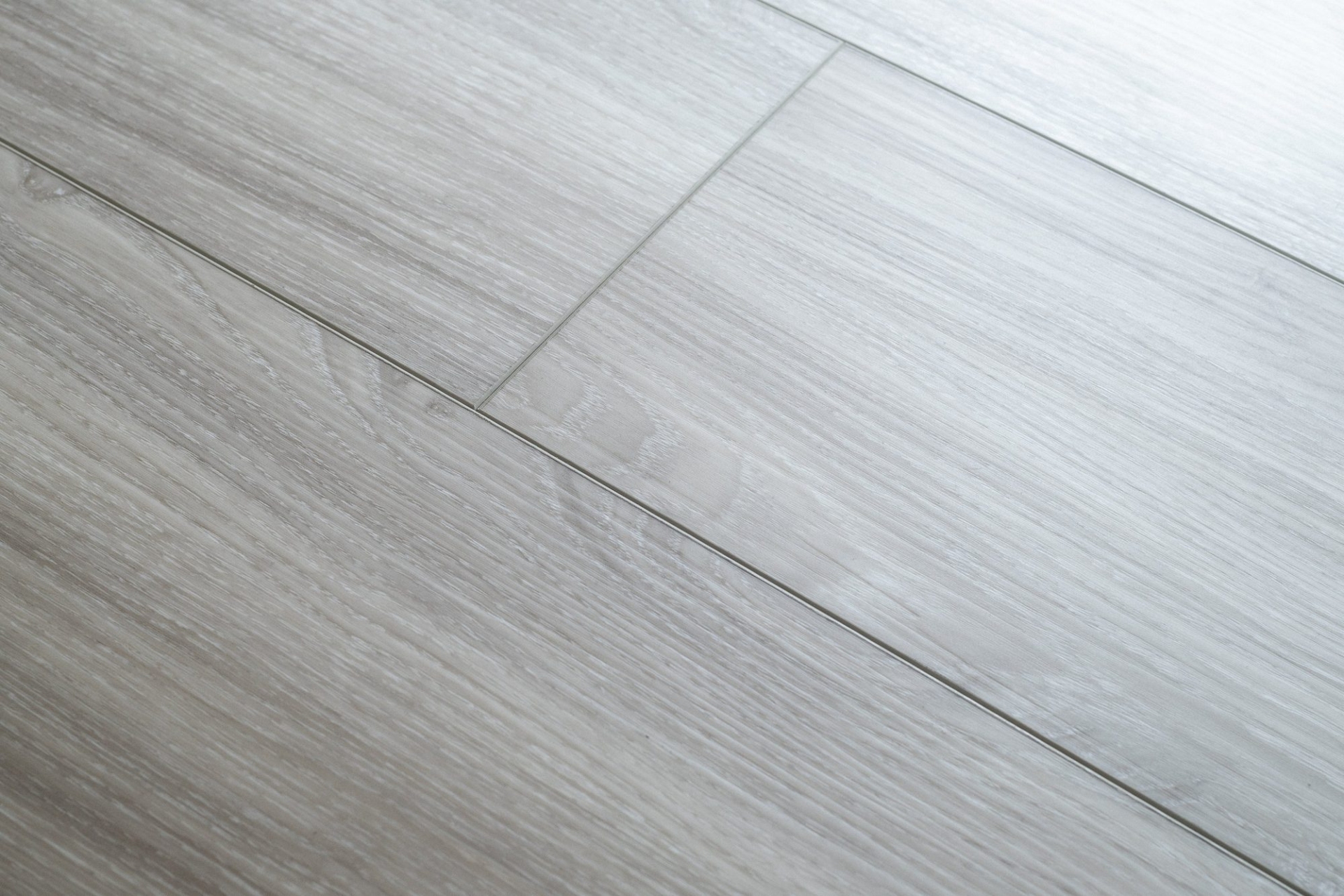 Кварцвиниловый SPC ламинат Damy Floor Family Дуб Дымчатый Smoky Oak 001-1 1220×180×4