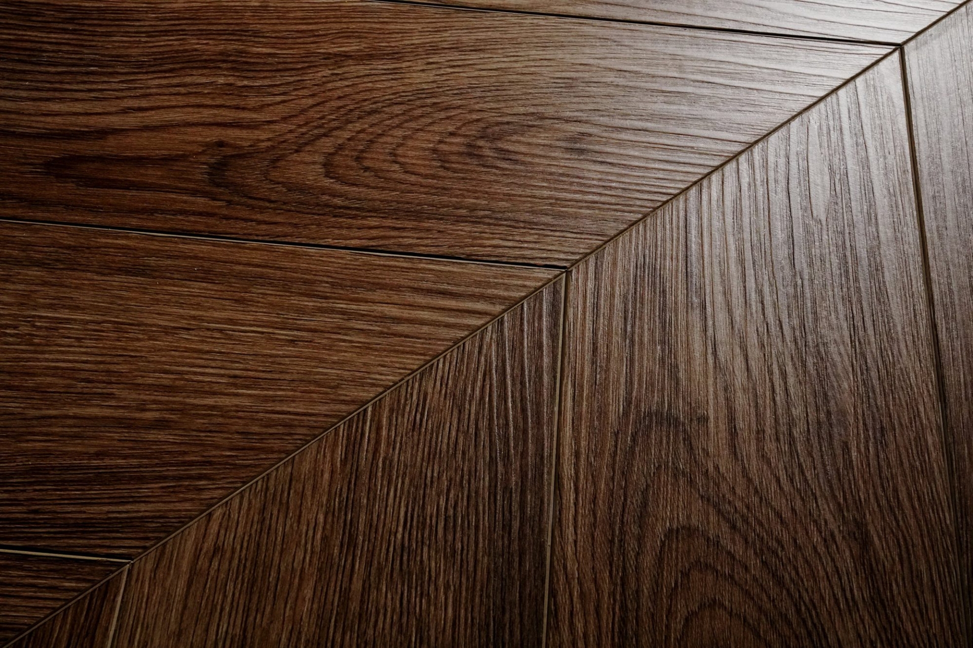 Кварцвиниловый SPC ламинат Damy Floor Chevron Шайо Chaillot DF07-Ch французская елка 600×127×5