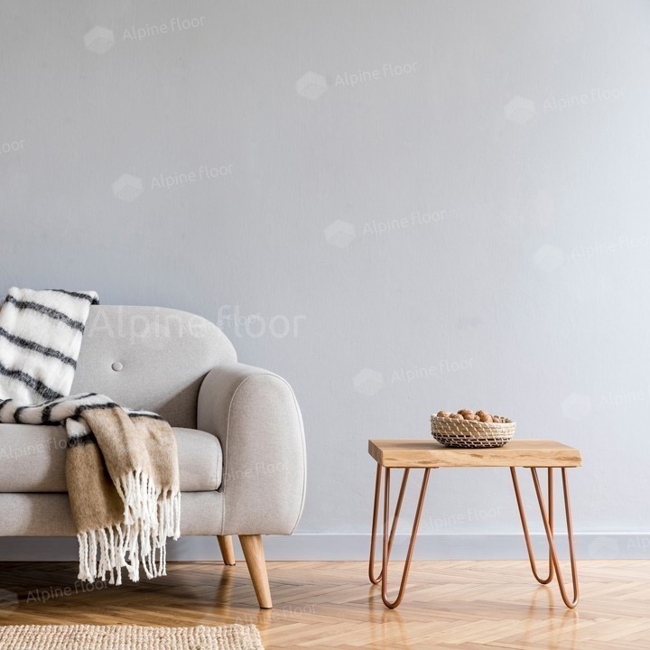 Плинтус Alpine Floor Rico Concept 80 Белый с тиснением RC80001 2200×80×20 фото в интерьере