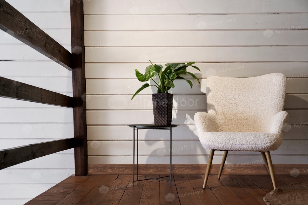 Плинтус Alpine Floor Rico Concept 80 Дуб миндальный RC80212 2200×80×20 фото в интерьере