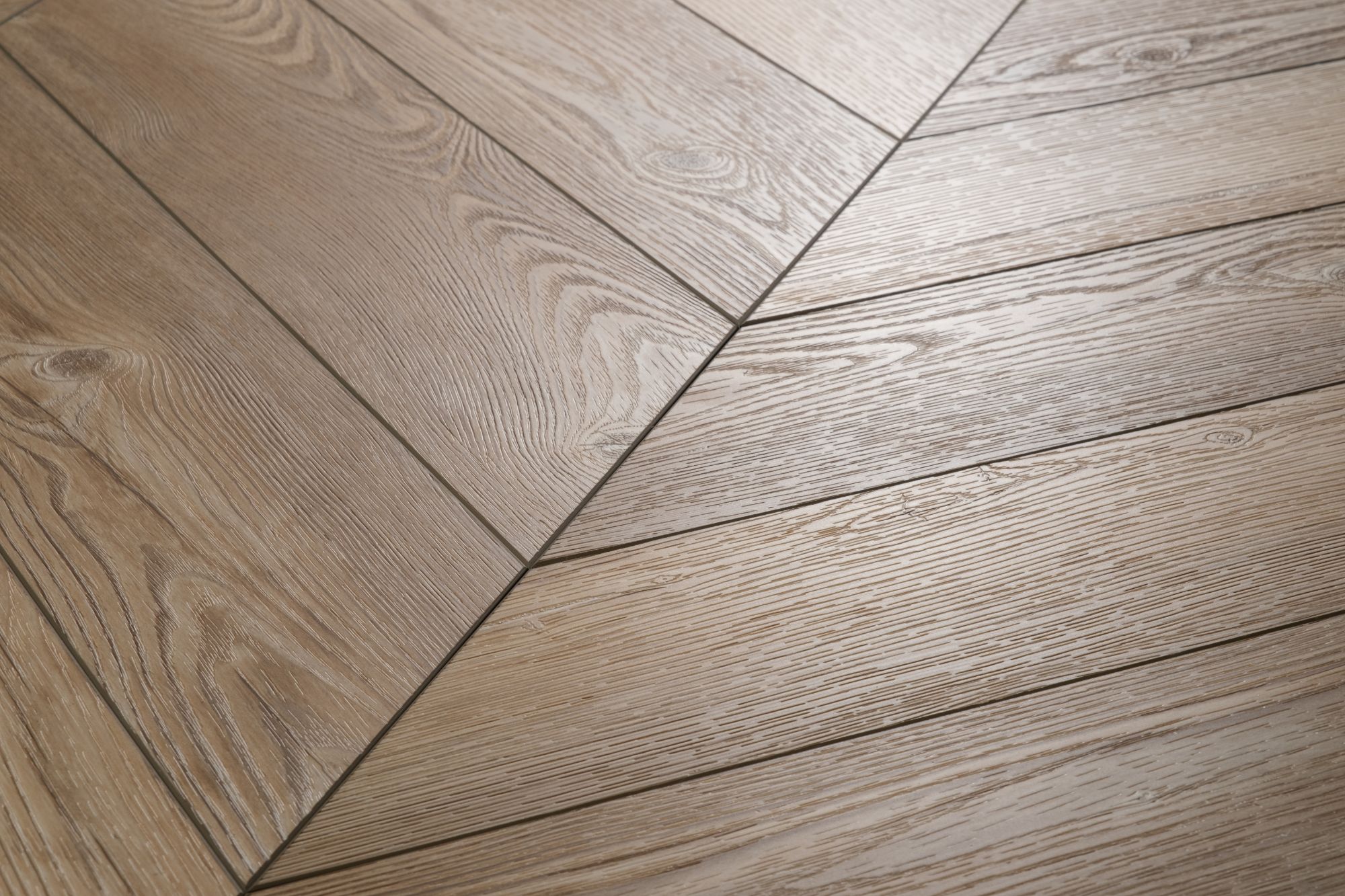 Кварцвиниловая плитка Aquafloor клеевая Parquet Chevron Glue AF2555PGCh французская елка 553,7×130,5×2,5