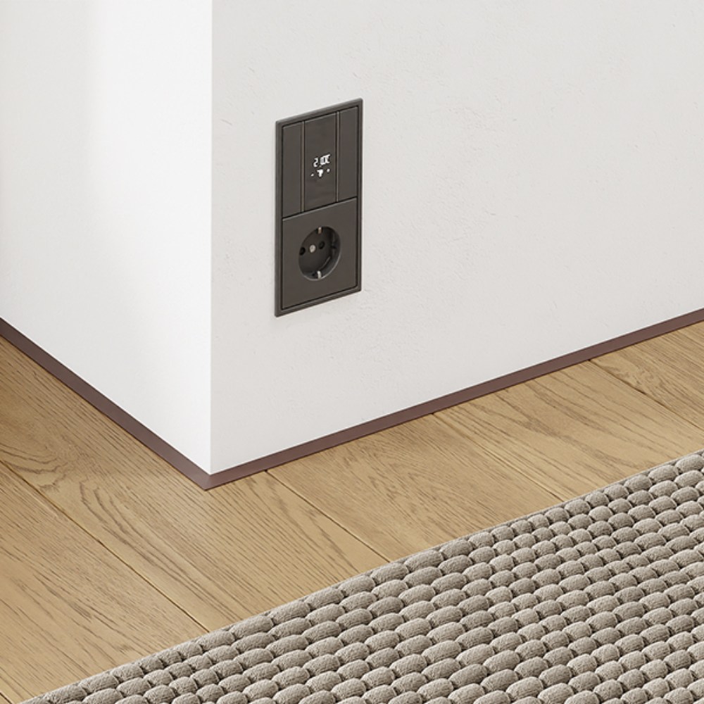 Микроплинтус алюминиевый Modern Decor RAL 8017 Шоколадно-коричневый 43-11-76 2500×16×6