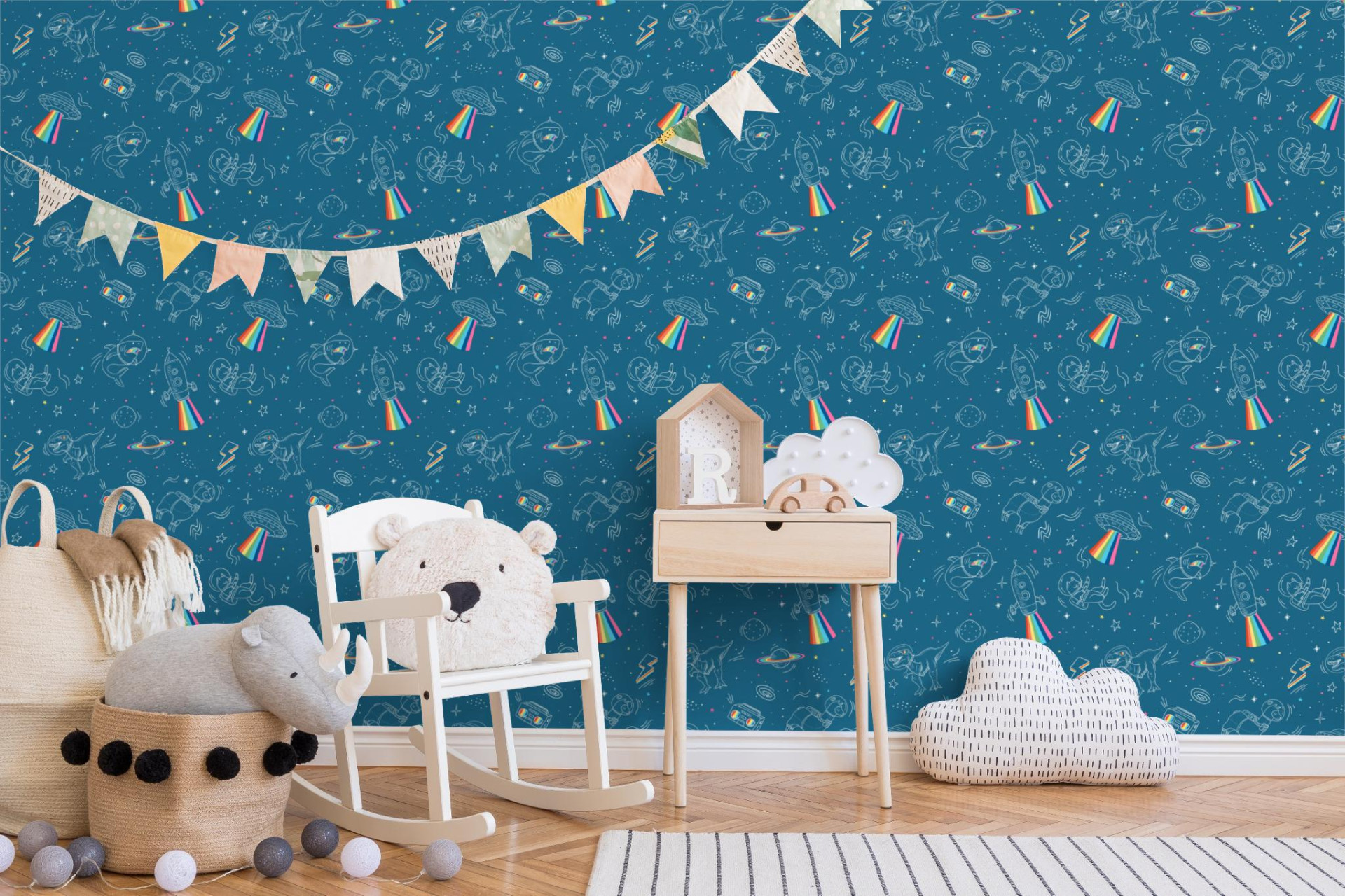 Обои Ugepa My Kingdom M36801 10,05×0,53 фото в интерьере