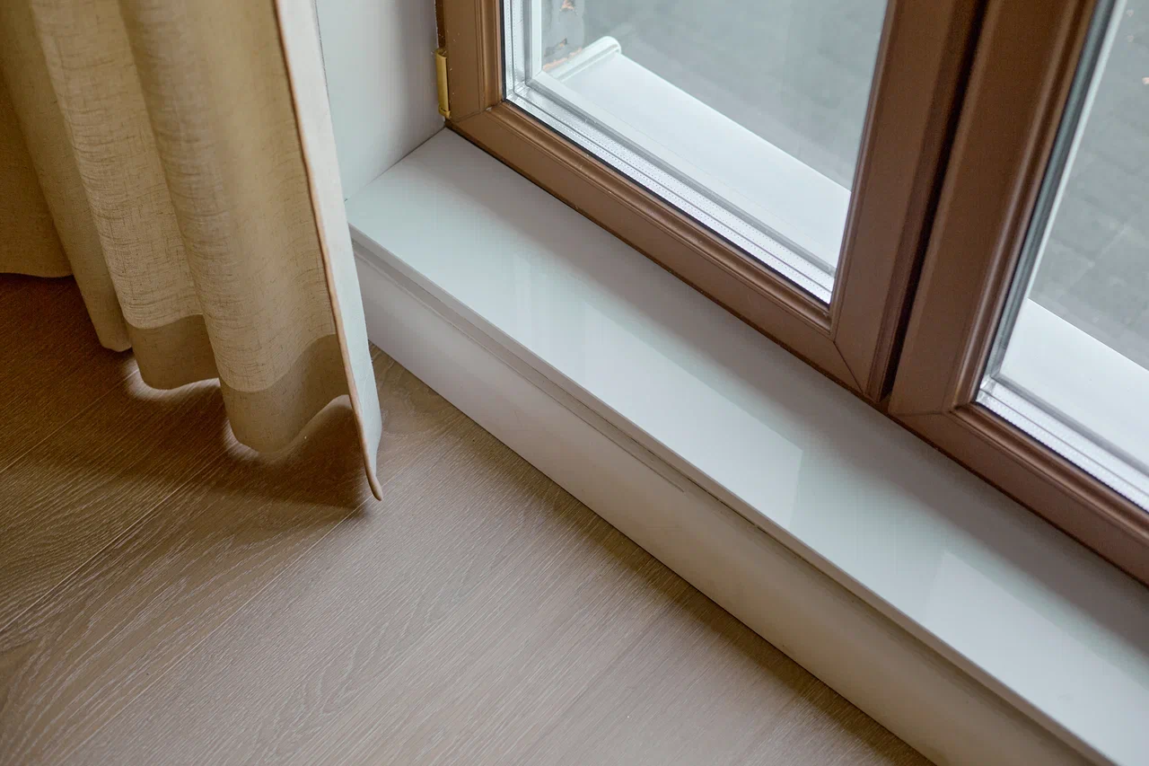 Композитная паркетная доска Quartz Parquet Классик Дуб Хельсинки 1258-58 400-1220×152×5 фото в интерьере