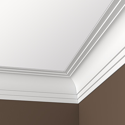 Потолочный плинтус под покраску Европласт 1.50.147 2000×125×173 фото в интерьере