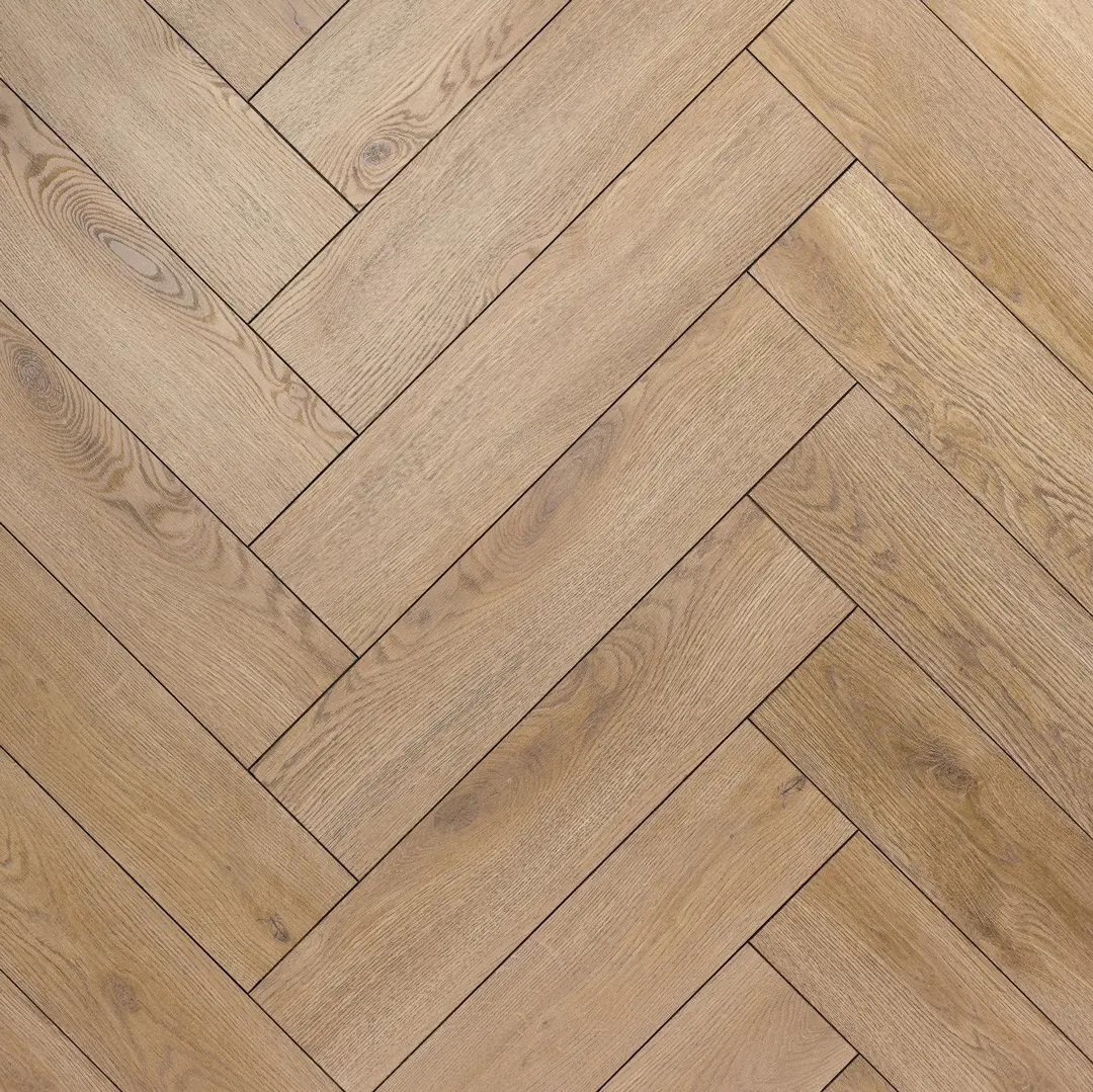 Ламинат Homflor Herringbone 12 BR Praline/Cajun Oak 535 венгерская елка 644×143×12
