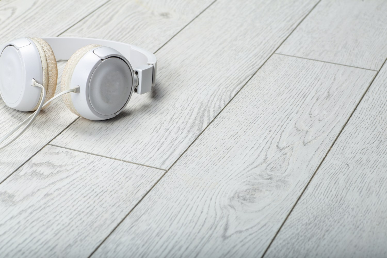 Ламинат Homflor Strong Mont Blanc 541 1286×214×12 фото в интерьере