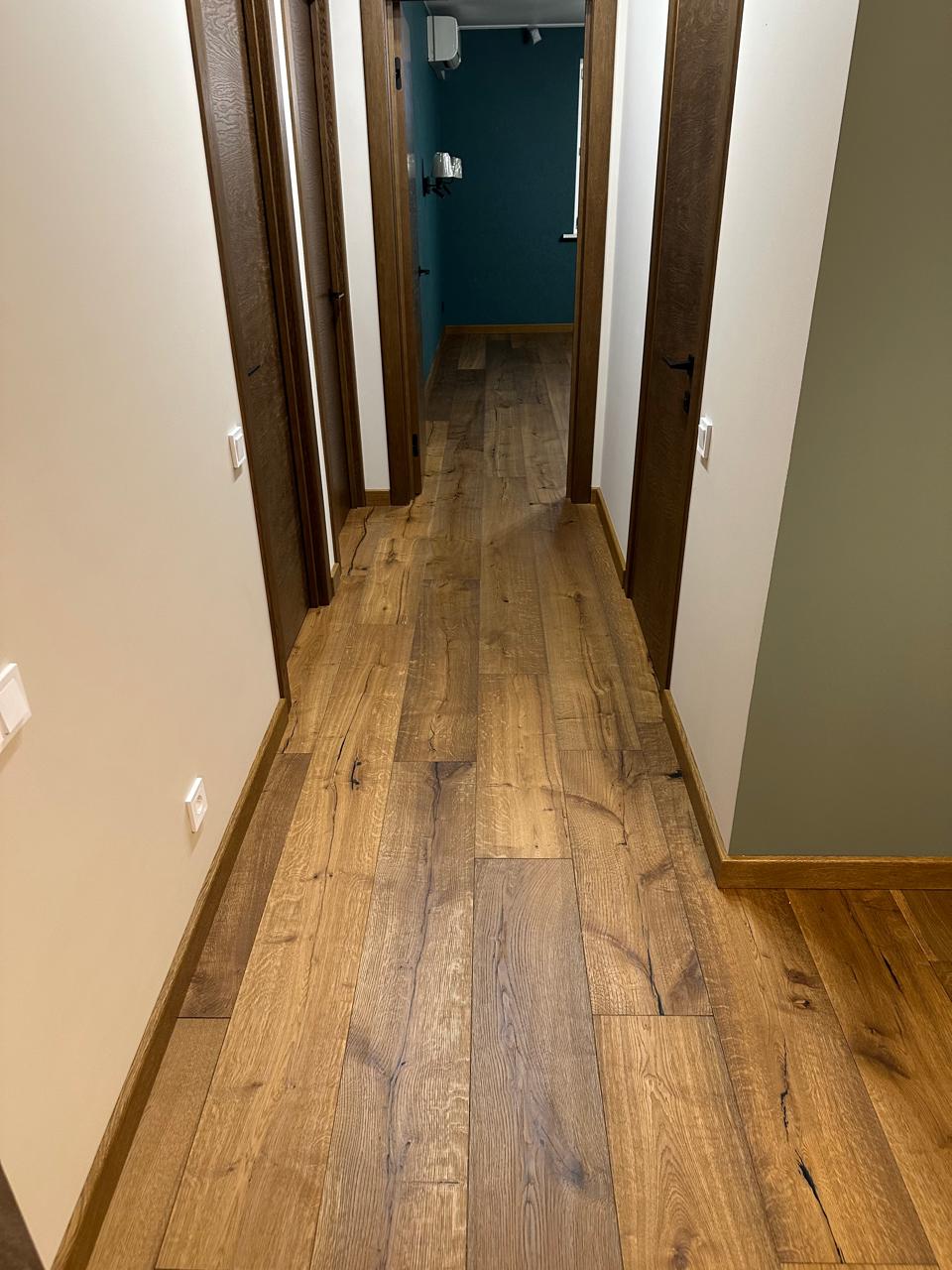 Инженерная доска HM Flooring Дуб Decor 3 millrun ECO 600-2200×240×15 фото в интерьере