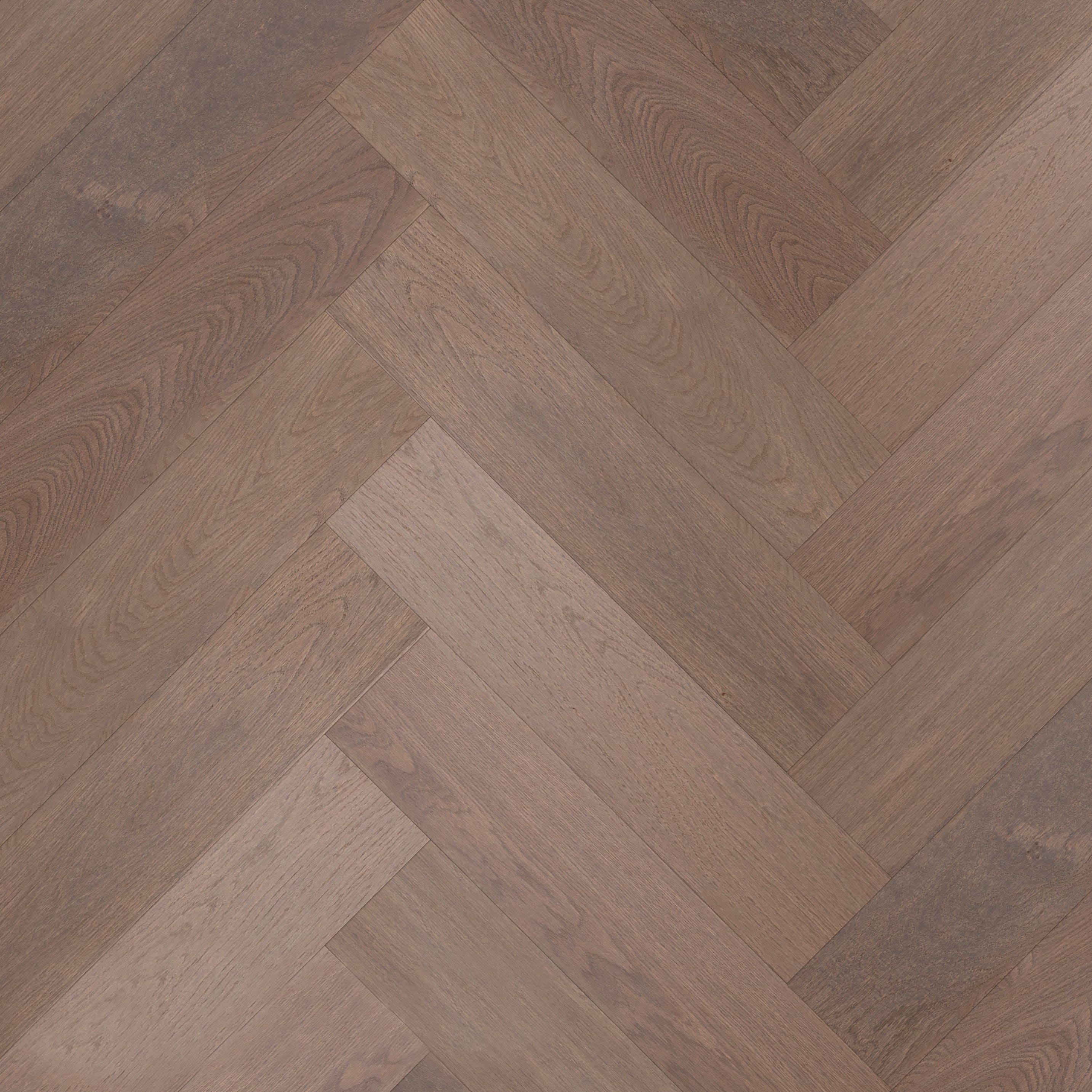 Паркетная доска Royal Parket Дуб Натур Пепел лак венгерская елка 490×125×13 Паркетная доска Royal Parket Дуб Натур Пепел лак венгерская елка 490×125×13