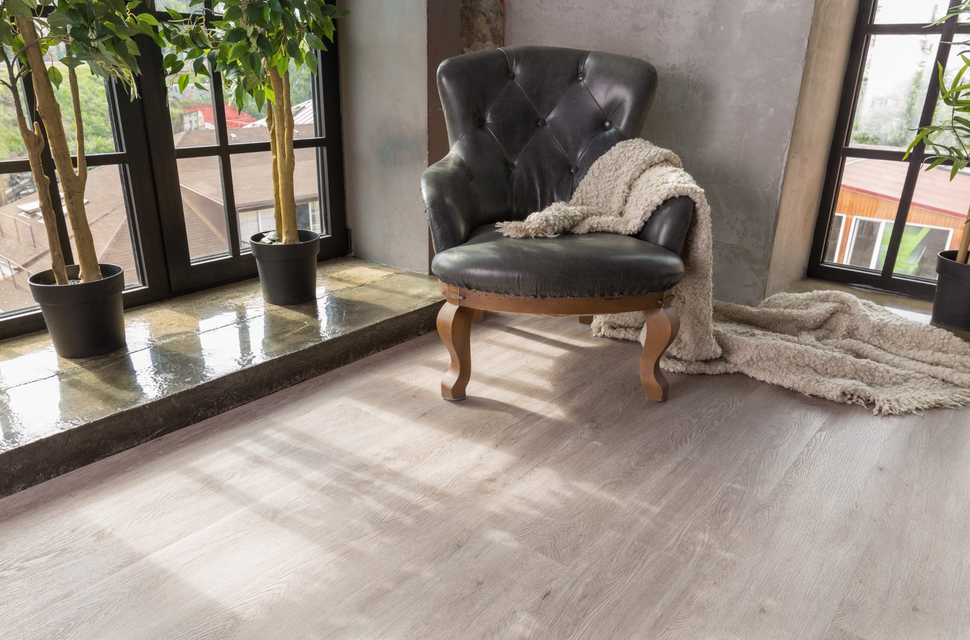 Кварцвиниловая плитка Aquafloor замковая Nano AF3202N 1221×180×3,2 фото в интерьере